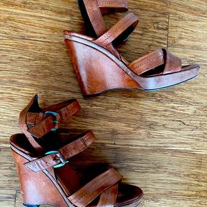 Beautiful Cognac Alberto Fermani size 39 sandals